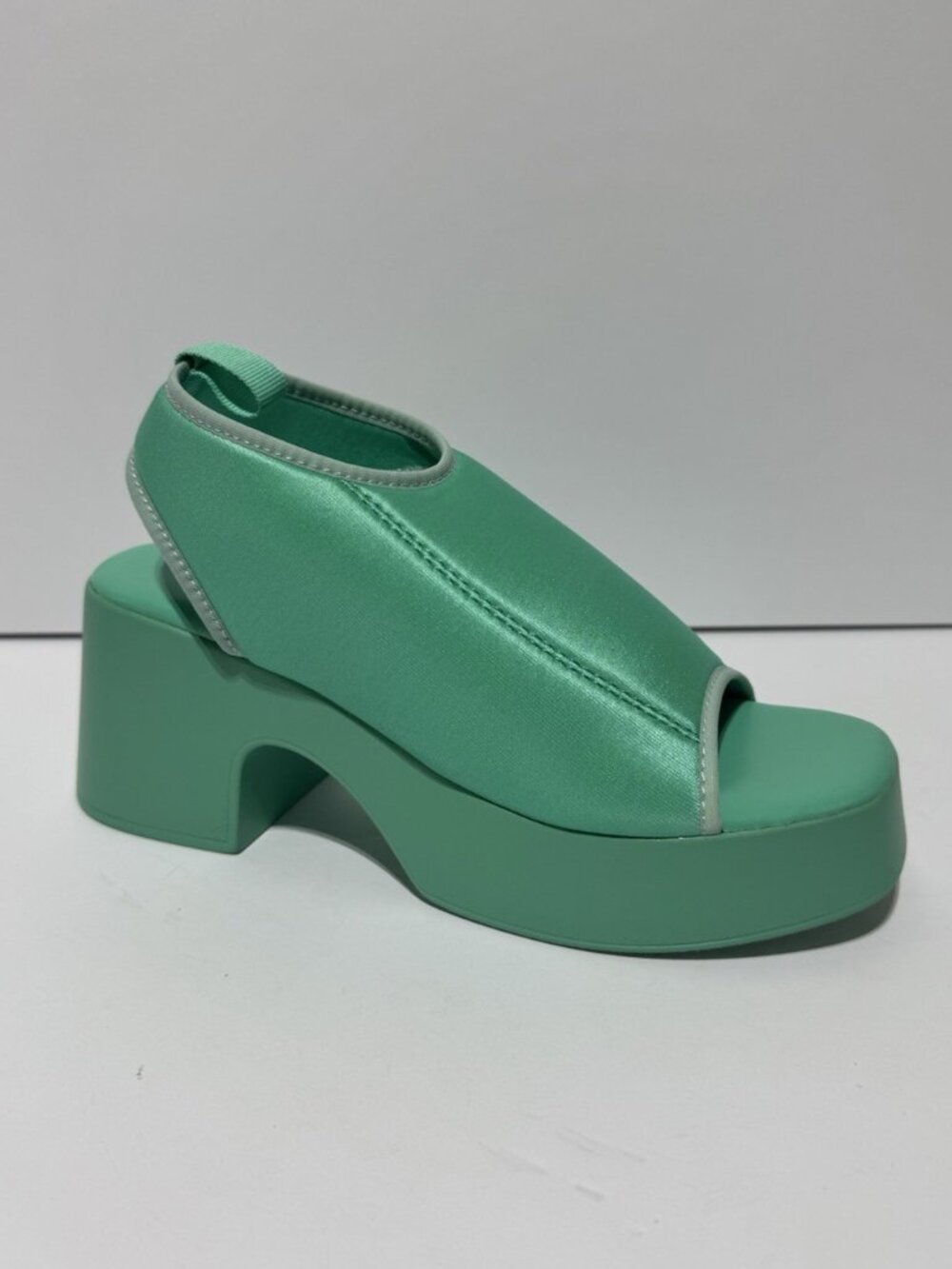 Cape Robbin Women’s Rania Sandals Mint Size 6 M